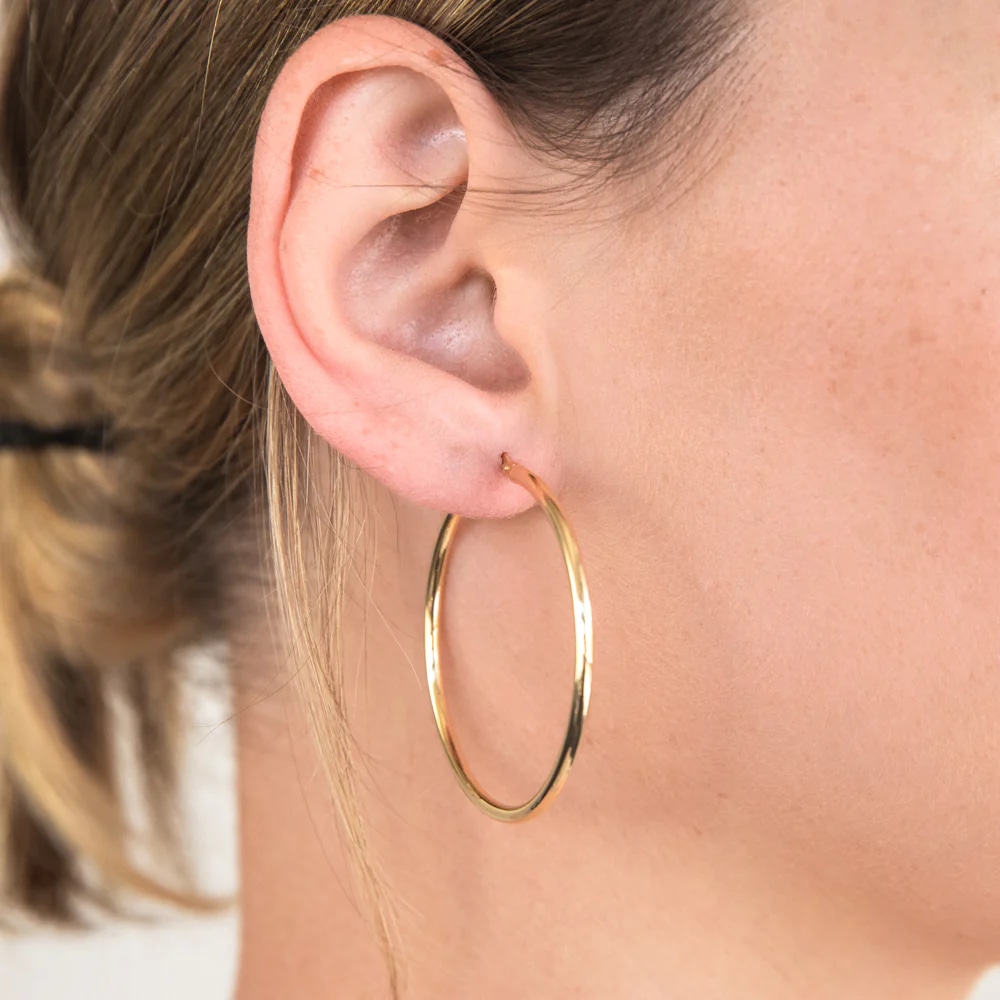 Personalisierte Ohrringe von PITANI®️: Schlicht und elegant, wie Sie es mögen