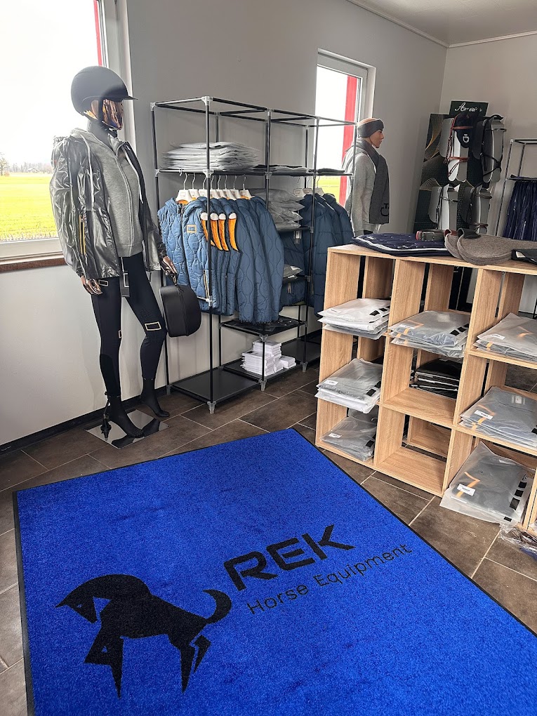Reitsport Shop: Hochwertige Reitsportartikel und Pferdezubehör online kaufen