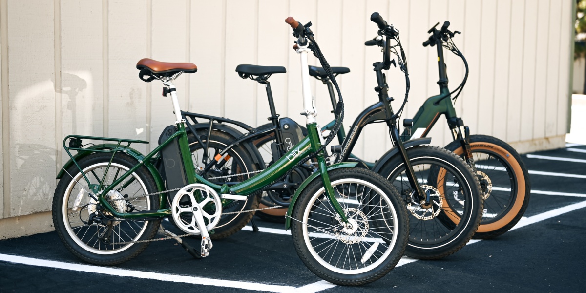 Erleben Sie Komfort: Ergonomische faltbare Elektrofahrräder bei Adoebike