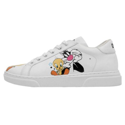 Beginnen Sie Ihren Tag mit den trendigen Sneakers von Casualmode