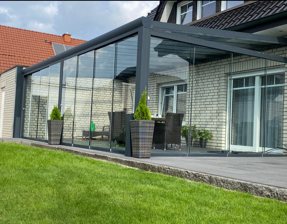 Ideen für ein Haus mit Aluminiumdach und Glas