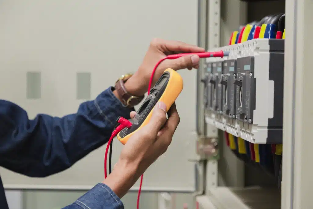 Gesetzliche Anforderungen an die Prüfung ortsfester elektrischer Anlagen